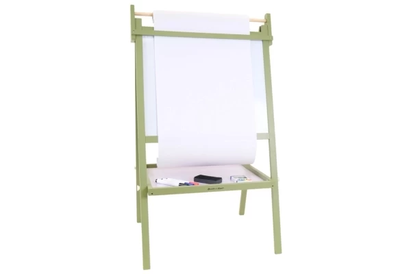 Rol papier bovenop het schoolbord