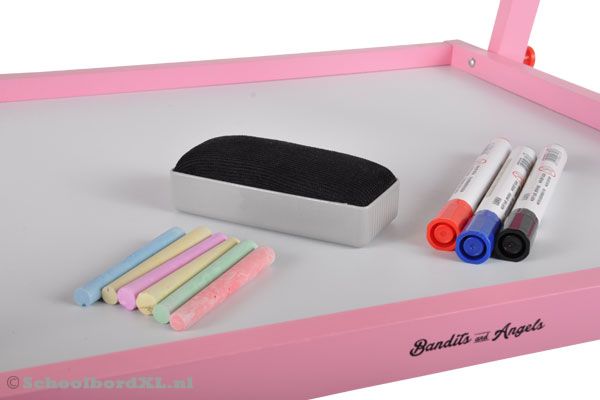 Inclusief stiften, wisser en krijtjes.