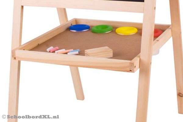 Voorzien van handig plateau.