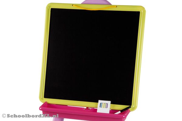 Lekker krijten op het krijtbord.